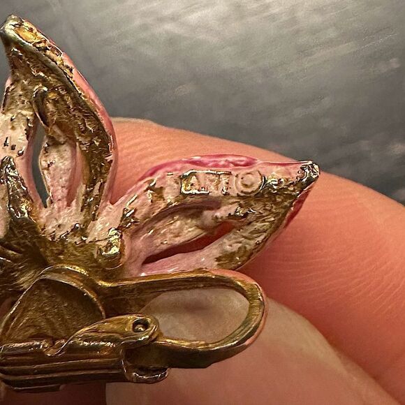 Vintage 60s Arthur Pepper Pink and black enamel metal flower clip-on Earrings - Picture 10 of 10